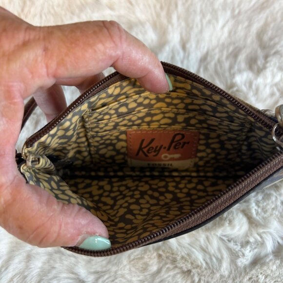 Fossil Key-Per Coated Canvas & Leather Zippered Wristlet Bag Wallet Floral Desig - Picture 3 of 4